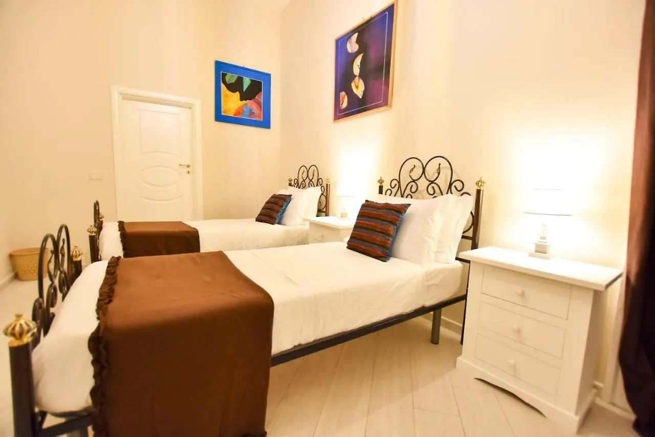 Bed and Breakfast Domus Borbonica Napoli 3*,
