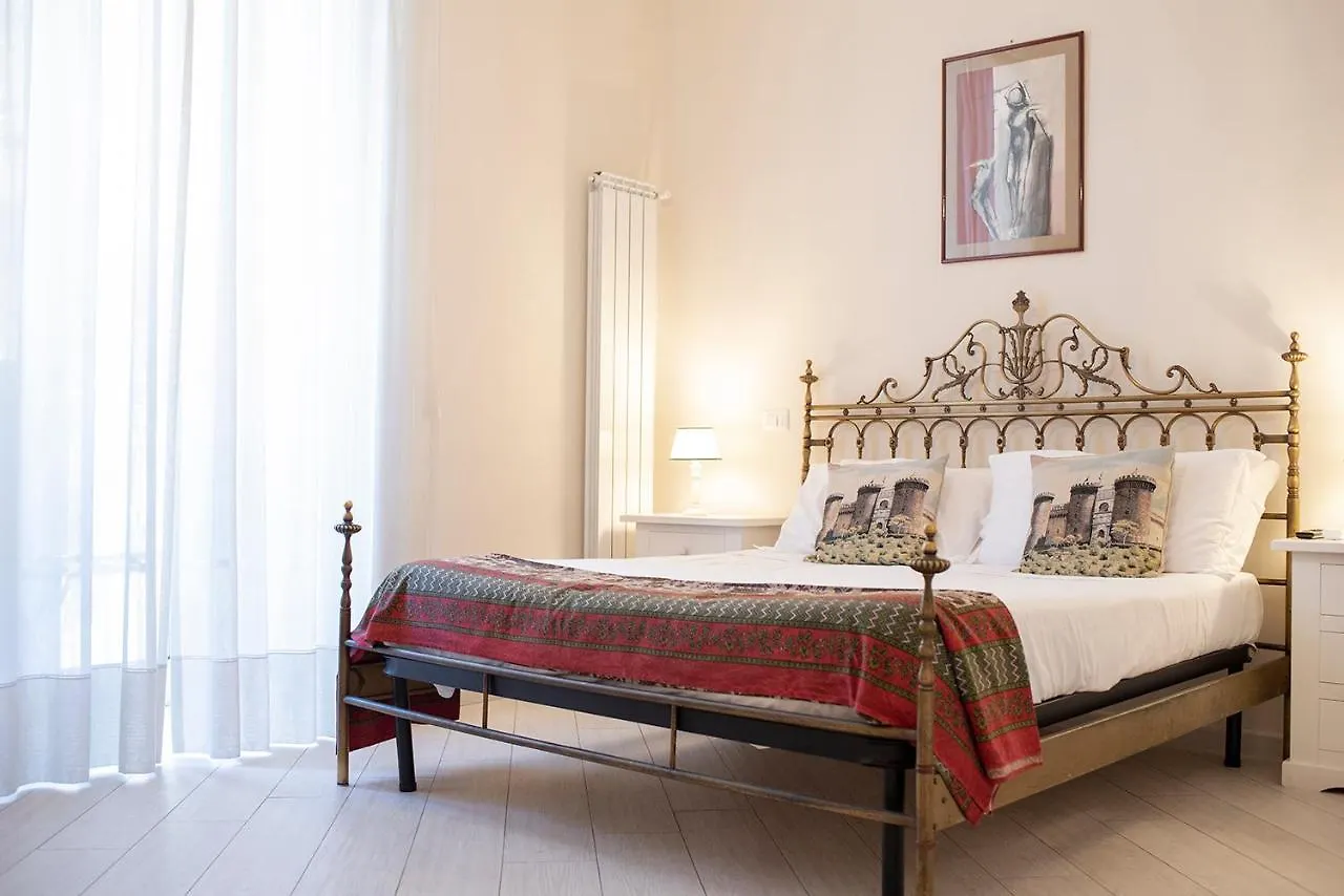 Bed and Breakfast Domus Borbonica Neapel