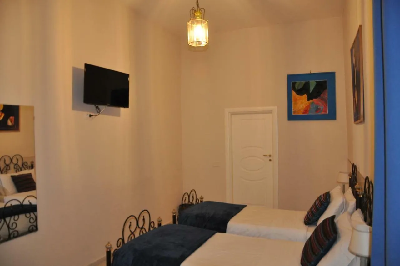 *** Frühstückspension Bed and Breakfast Domus Borbonica Neapel Italien