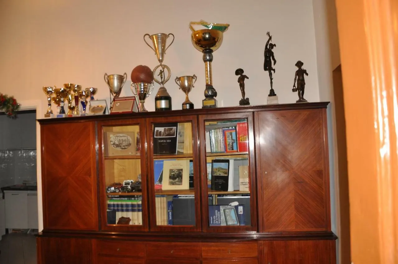 Bed and Breakfast Domus Borbonica Neapel Italien